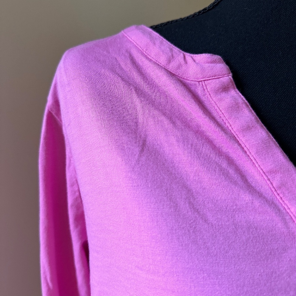 *CHARTER CLUB* Pink V-Neck Long Sleeve Shirt Size Medium - Picture 3 of 7